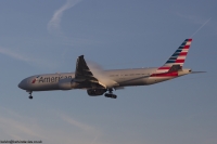 American Airlines B777 N725AN