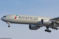 American Airlines 777 N729AN