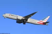 American Airlines 787 N883BM