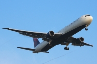 Delta Air Lines B767 N829MH