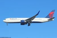 Delta Airlines 767 N1613B