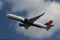 Delta Air Lines 757 N703TW