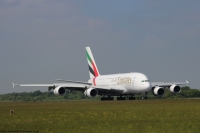 Emirates A380 A6-EDZ