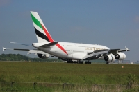Emirates A380 A6-EDZ