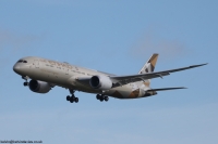 Etihad Airways 787 A6-BLB