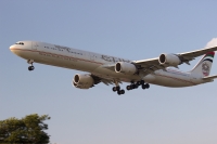 Etihad Airways A340 A6-EHI