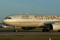 Etihad Airways A330 A6-EYP