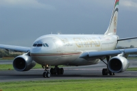 Etihad Airways A330 A6-EYR