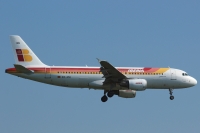 Iberia A320 EC-IZH