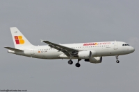 Iberia Express A320 EC-LUD