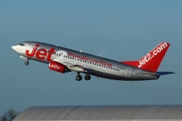 Jet2 B737 G-CELF