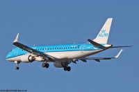 KLM cityhopper EMB-190 PH-EZV