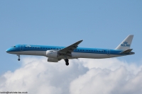 KLM Cityhopper EMB 195 PH-NXC
