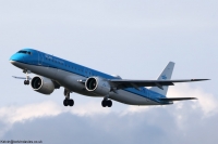 KLM cityhopper EMB-195 PH-NXU