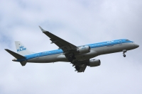 KLM Cityhopper E190 PH-EZI