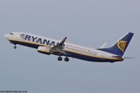 Ryanair 737NG EI-DHB