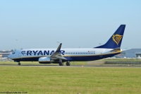 Ryanair 737NG EI-DYX