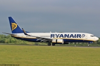 Ryanair 737NG EI-EBV