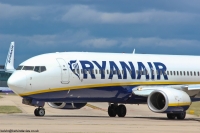 Ryanair 737NG EI-EKF