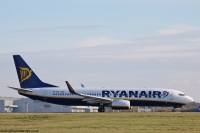 Ryanair 737NG EI-FEF