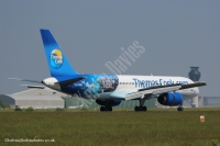 Thomas Cook B757 G-TCBB