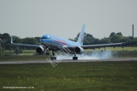 Thomson Airways 757 G-BYAX