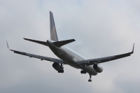 United Airlines 757 N12125