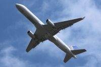 United Airlines 757 N13113