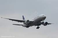 United Airlines 777 N209UA