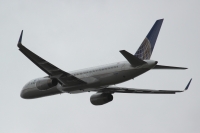 United Airlines 757 N41135