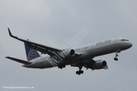 United Airlines 757 N67134