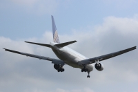 United Airlines 777 N774UA