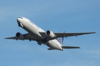 United Airlines 777 N776UA