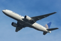 United Airlines 777 N78001
