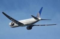 United Airlines 777 N78002