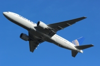 United Airlines 777 N78009