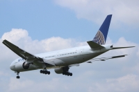 United Airlines 777 N785UA