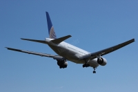 United Airlines 777 N795UA