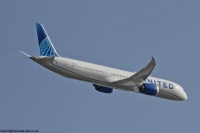 United Airlines 787 N13013