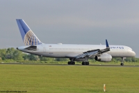 United Airlines 757 N13110