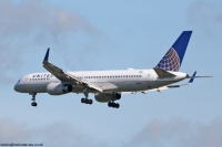 United Airlines 757 N14121