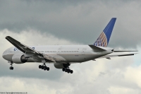 United Airlines 777 N222UA