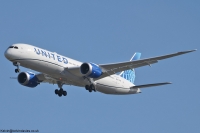 United Airlines 787 N22992