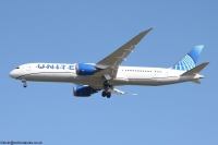 United Airlines 787 N22992