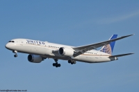 United Airlines 787 N24972