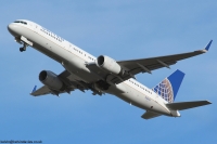 United Airlines 757 N26123