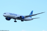 United Airlines 787 N26996