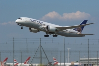 United Airlines 787 N27901