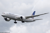 United Airlines 787  N27957