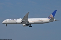 United Airlines 787 N27964